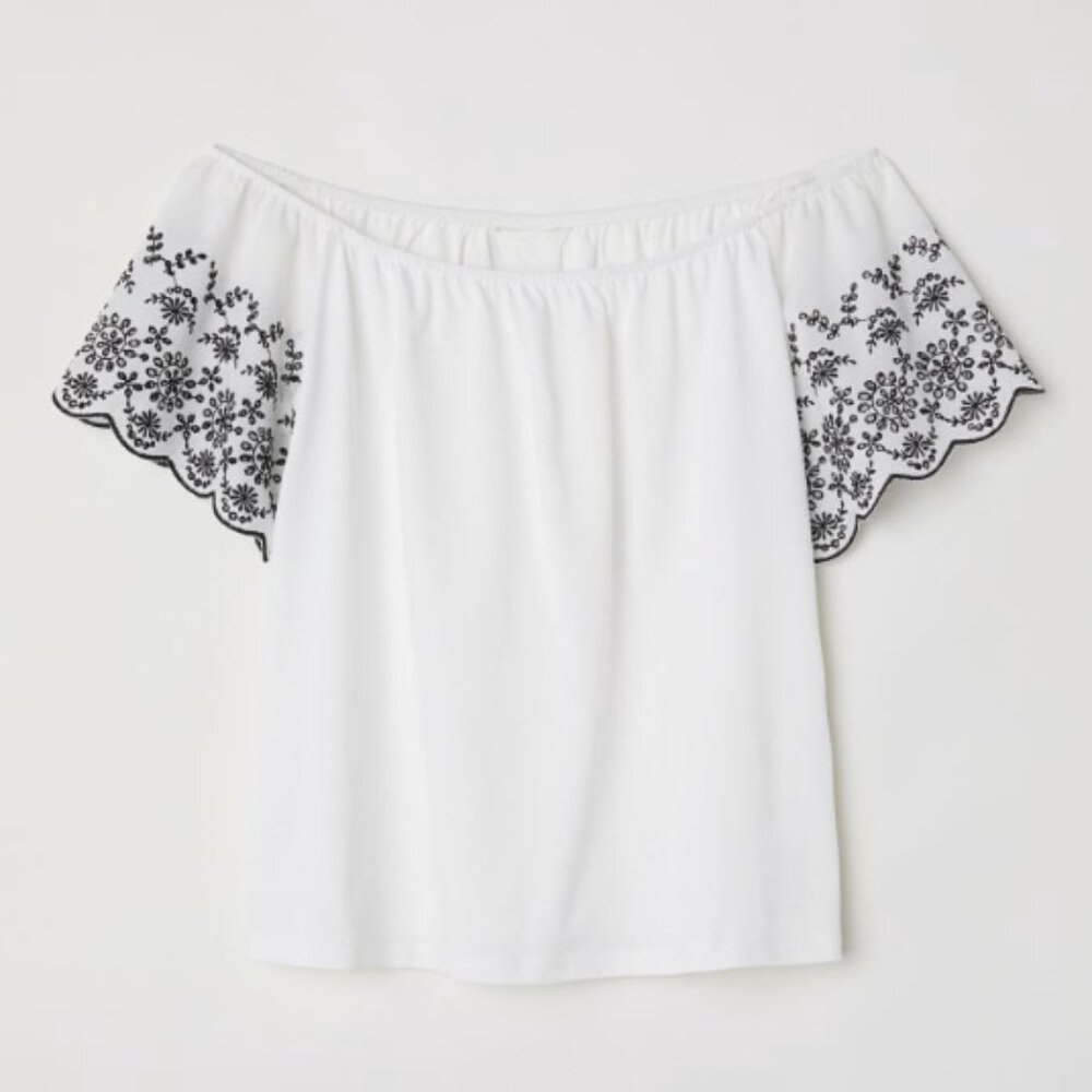 Shirt with embroidery